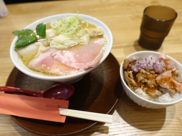 「特製しなそば＋チャーシュー飯」@手打ち正麺 Hachimitsuの写真