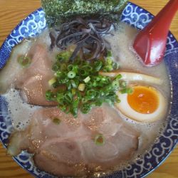 博多とんこつ（全部のせ）