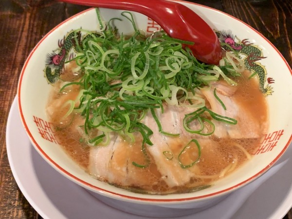 「豚骨醤油並」@大阪ラーメン 伍年屋の写真
