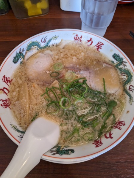「コク旨ラーメン」@ラーメン 魁力屋 日野万願寺店の写真