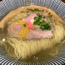 鯛塩らぁ麺　８８０円