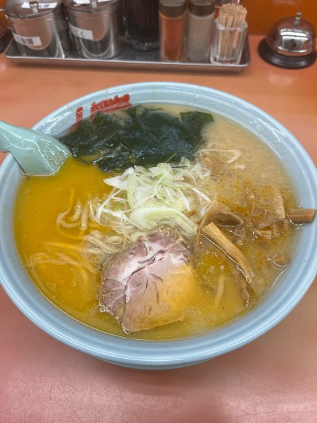 「えび塩らーめん大盛(1120円)」@ラーメン山岡家 熊谷店の写真