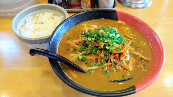 「【限定】鶏白湯 スパイシーカレー麺 Ver.3+ライス」@麺場 鶏源 TORIGEN 黄金町店の写真