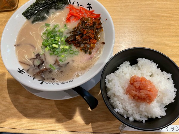 「ラーメン」@博多長浜らーめん いっき 戸塚安行店の写真