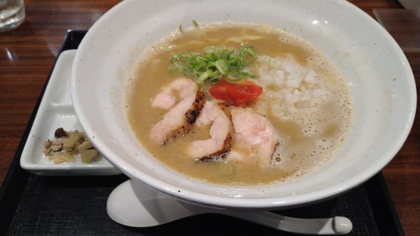 「鶏煮干しらぁめん・醤油」@麺や いま村の写真