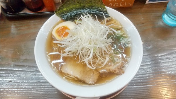 「ねぎらーめん白（醤油）980円」@拉麺本家夢屋 扇町店の写真