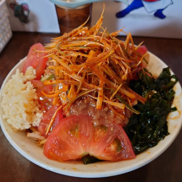 「冷やし中華+辛葱+ニラ+トマト」@麺屋 歩夢の写真