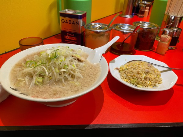 「らーめん＋ミニチャーハンセット」@らーめん弁慶 新小岩店の写真