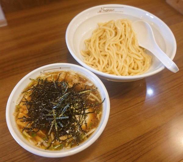 「黒胡椒つけ麺」@らーめん Nageyariの写真