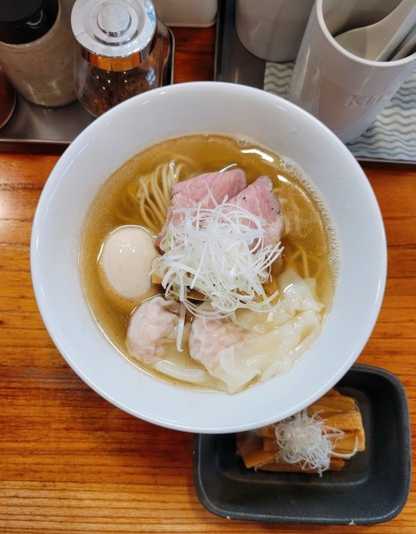 「[限定]節香る塩そば + えびわんたん + メンマ増し」@アメノオトの写真