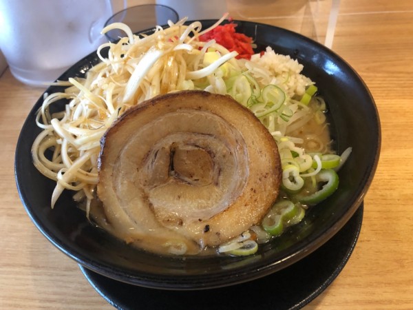 「豪麺 大盛 白髪ネギ メンマ」@麺屋 神崎の写真
