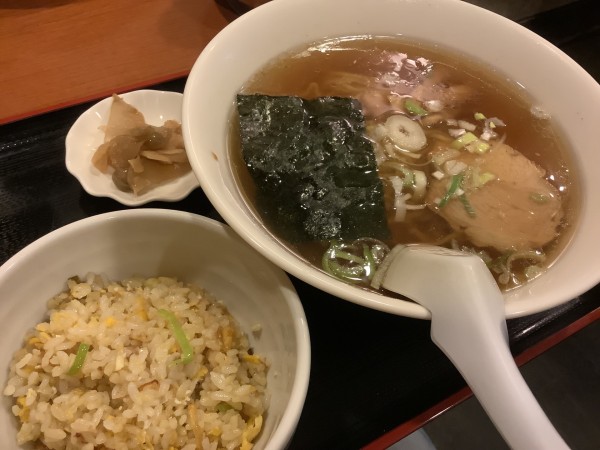 「ラーメンセット　950円」@燕京の写真