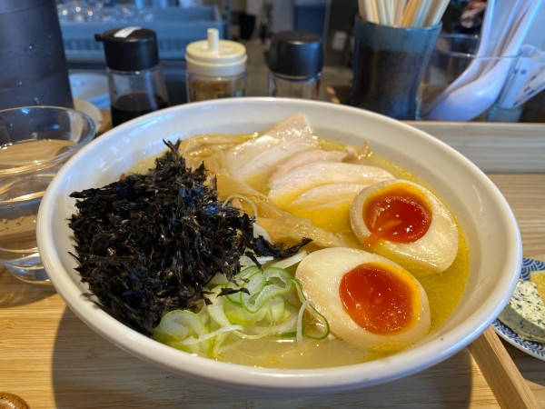 「糀白湯そば」@中華そば 稲るりの写真