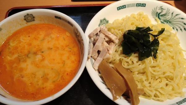 「ピリ辛豚骨つけ麺」@日高屋 西日暮里東口店の写真
