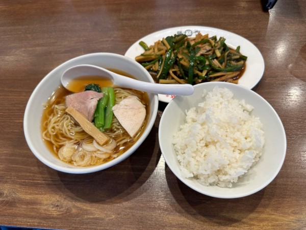 「陳麻家定食（半醤油拉麺＋チンジャオロース）1000円→750」@陳麻家 高崎駅西口店の写真