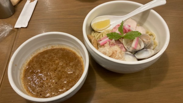 「鶏と蛤の濃厚つけ麺」@むぎとオリーブ さいたま新都心店の写真
