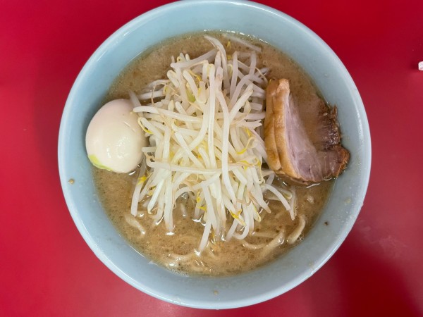 「小(¥850) 味玉(¥100)」@ラーメン二郎 新宿歌舞伎町店の写真