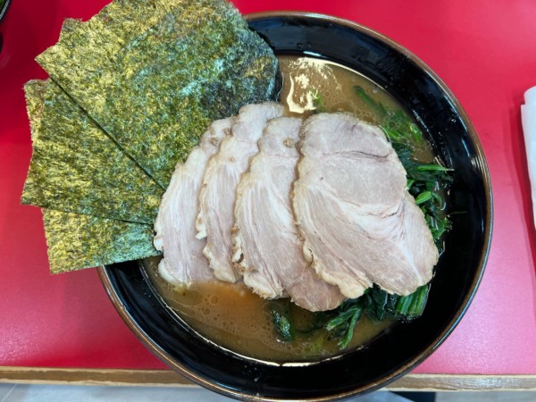 「チャーシュー麺ほうれん草TP」@横浜ラーメン 山本家の写真