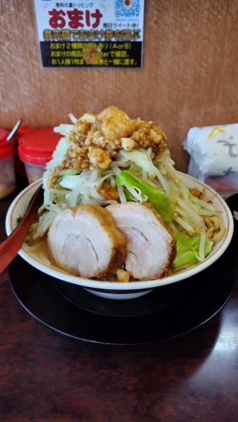 「令5·5·30小ラーメンヤサイマシマシアブラマシ850円」@ぶっ豚 聖蹟桜ヶ丘店の写真