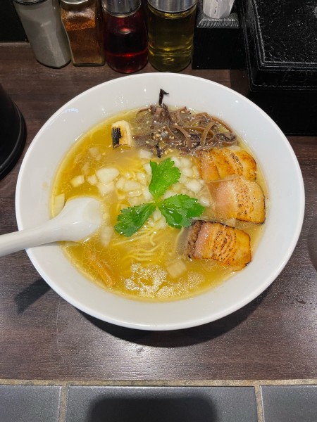 「塩そば(880円)」@柳屋 銀次郎の写真