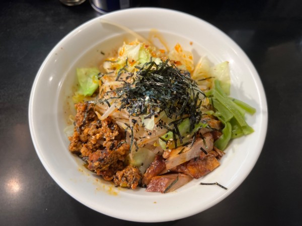 「限定2 焦がし醤油辛まぜそば880円」@麺家 うえだの写真