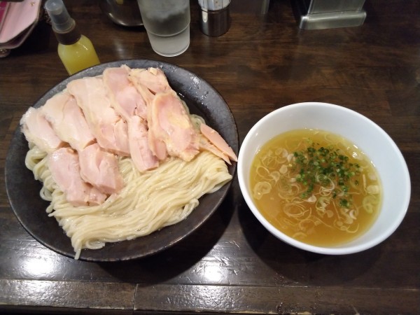 「しおつけ麺チャーシュー 特盛」@町田汁場 しおらーめん進化 町田駅前店の写真