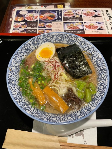 「牛テールラーメン(880円)」@牛たん焼き 仙台 辺見 川崎アゼリア店の写真