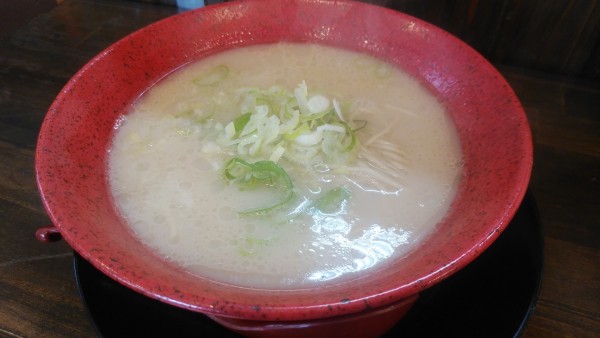 「シンプル豚骨らぁめん」@豚骨専科 田丸家の写真