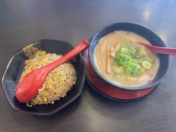「ハーフセット」@うま屋ラーメン 天白店の写真