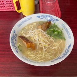 ニンニクラーメン(680円)