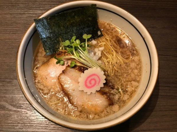 「背脂中華そば　920円」@中華そば かみなり雲呑の写真