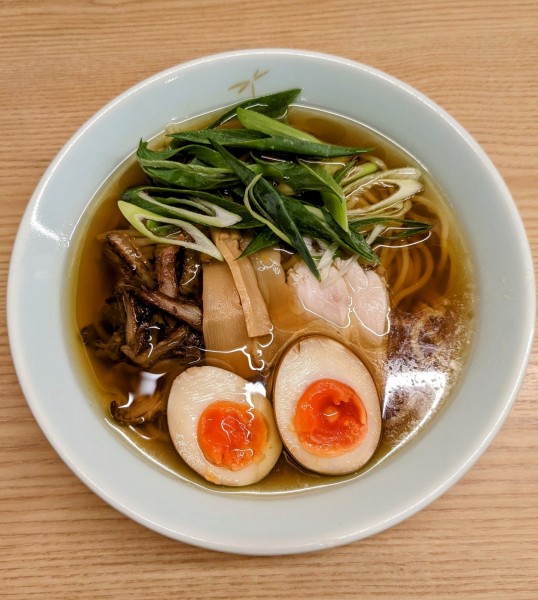 「醤油  味玉入り  並盛　970円」@笠岡らーめん TAKETONBOの写真