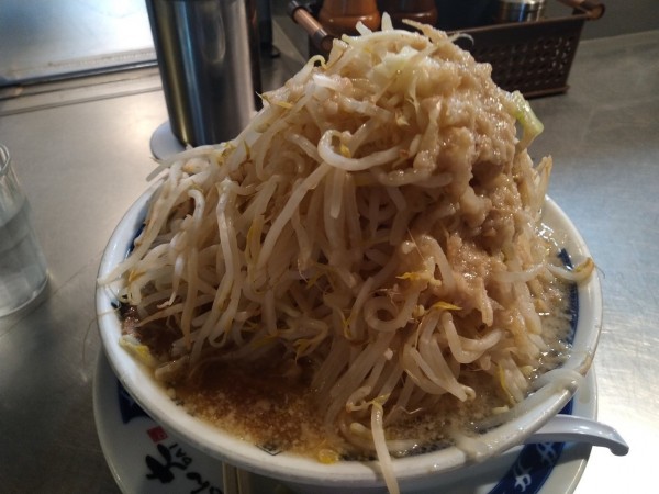 「塩ラーメン＋野菜まし、あぶら」@らーめん大 蒲田店の写真