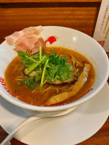 「トムヤムクンっぽいラーメン」@潮ラーメン でんやすの写真