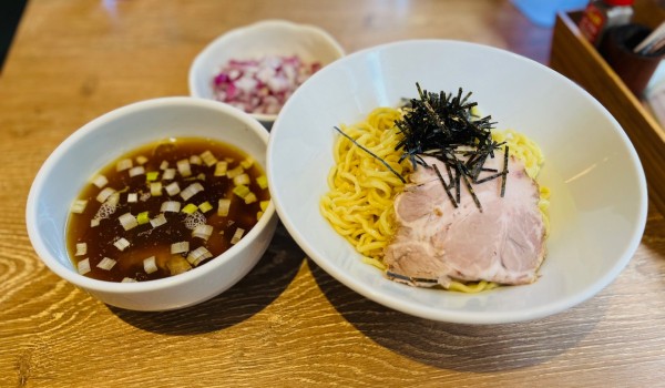 「ざるらーめん（￥1000）＋タマネギ（￥100）」@蔵前 中華そば 高ひろの写真