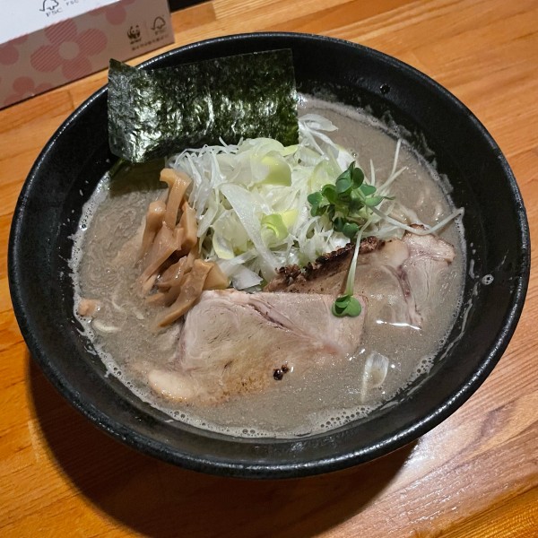 「メガ煮干しらーめん+低温チャーシュー丼 ￥900+￥380」@麺屋 ひな多の写真