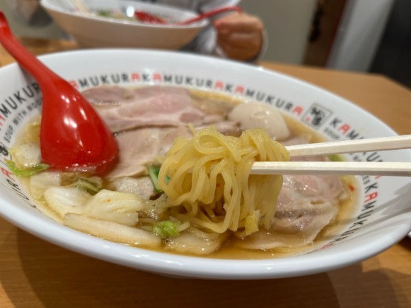 「小チャーシュー煮玉子ラーメン1130円」@どうとんぼり神座 ペリエ千葉店の写真