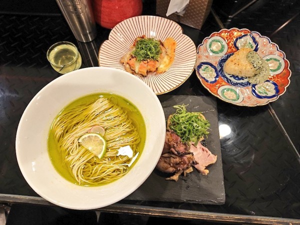 「【限定】山椒とカキの貝出汁塩ラーメン、など」@トーキョーニューミクスチャーヌードル 八咫烏 CHIKARABOの写真