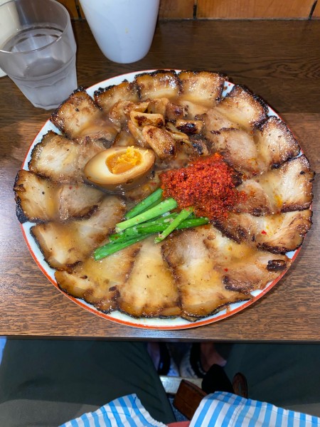 「焼豚ラーメン大盛肉盛りにんにく大辛¥1,300円」@焼豚ラーメン 三條の写真