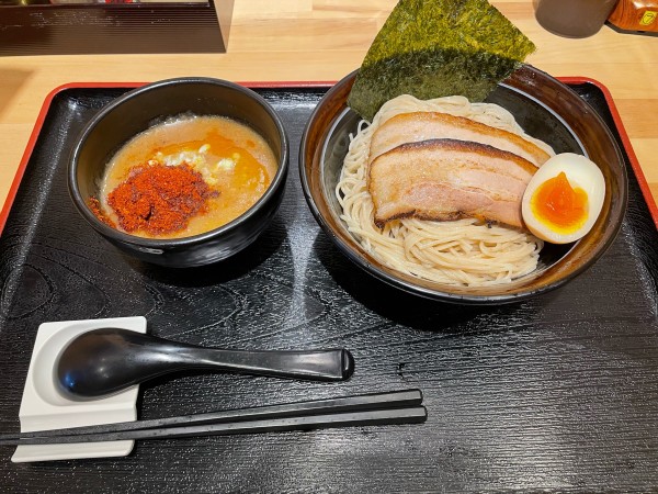 「濃厚魚介とんこつつけ麺辛辛」@つけ麺専門店 だるまの写真