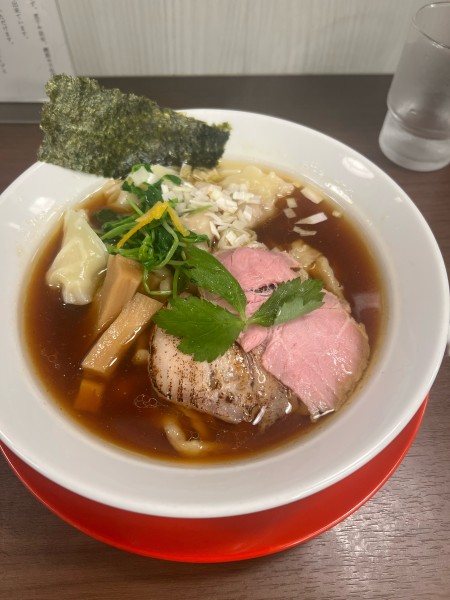 「手打ちわんたん麺」@中華そば 麦笑 本所吾妻橋店の写真