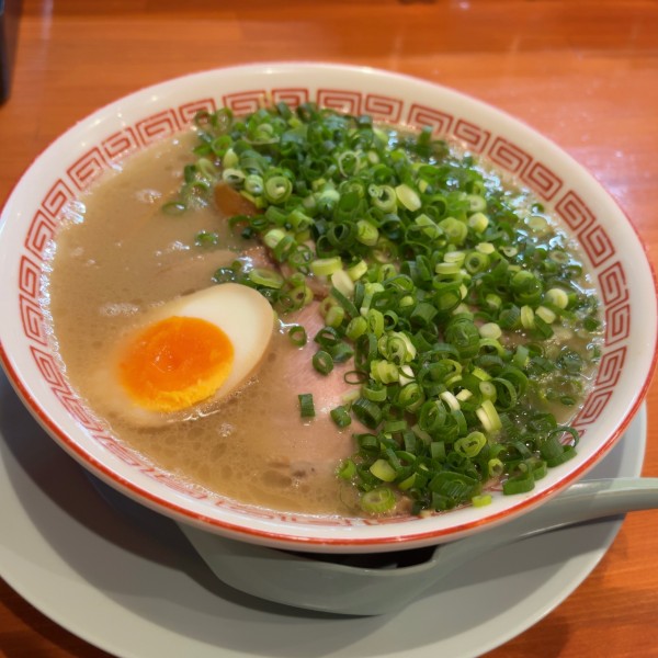 「博多らーめん〝ネギ増し〟」@濃厚豚骨らーめん 博多一路の写真