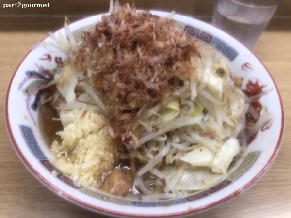 「小らーめん+鰹ぶし (850円)」@ラーメン二郎 栃木街道店の写真