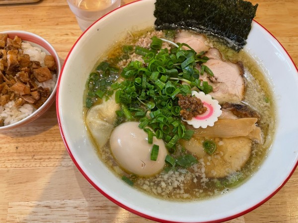 「特製煮干しラーメン＋肉めし」@らーめん天神下 大喜の写真
