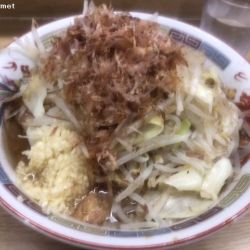 小らーめん+鰹ぶし (850円)