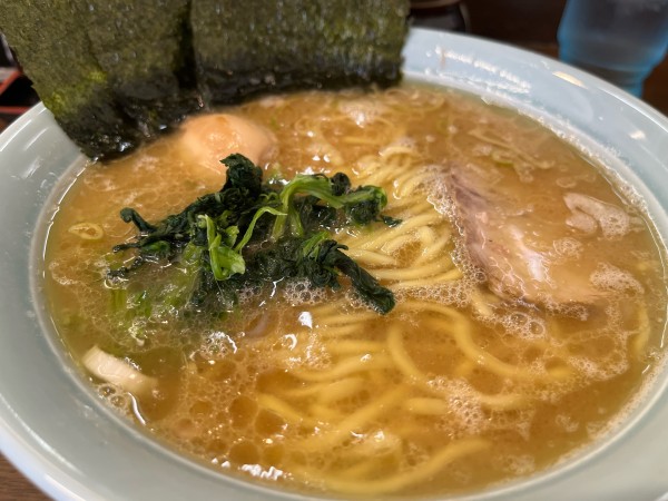 「中盛りかため多め　たまご」@寿々㐂家の写真