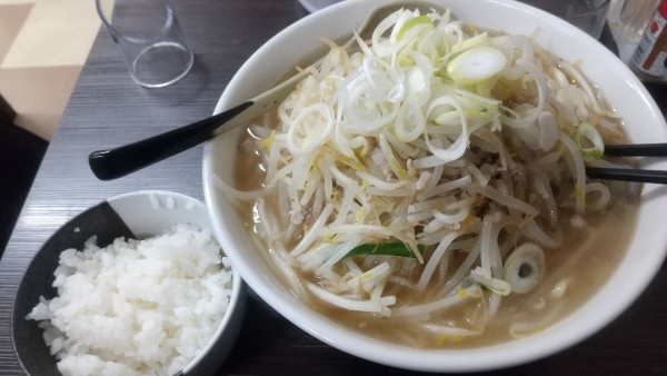 「醤油ラーメン」@らあめん天山 長岡店の写真