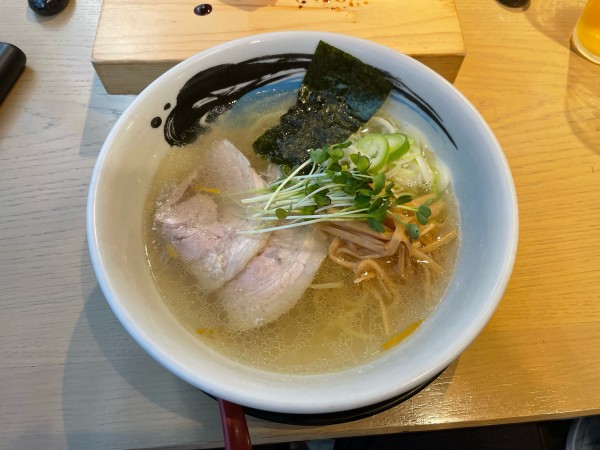 「すごい鯛ラーメン」@鮨らぁー麺 釣りきん 横浜ドリームランド店の写真
