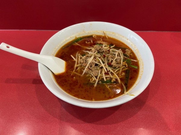 「台湾ラーメン辛口(740円)」@廣華楼の写真