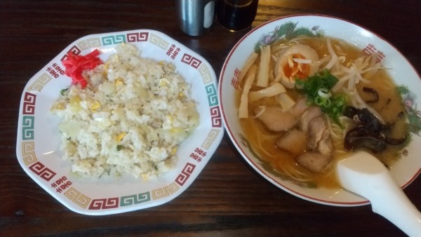 「ラーメンセット850円」@喫茶Fの写真